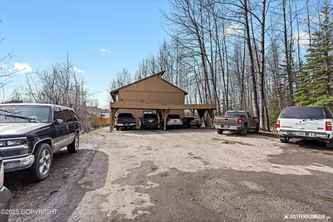4950 E 24th Ave, Anchorage, AK 99508 photo 3