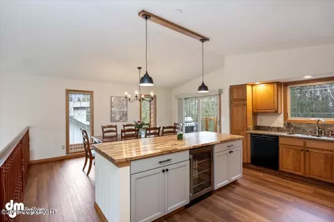 Kitchen - 19519 S Montague Loop, Eagle River, AK 99577 photo 7 of 7
