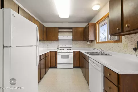 7100 E 17th Ave, Anchorage, AK 99504 photo 11