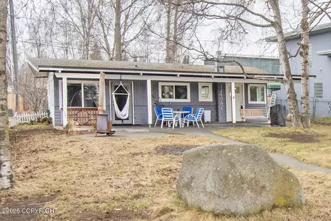 1422 Orca St, Anchorage, AK 99501