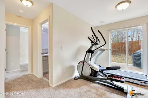 Entry Way - 1620 Woodroe Ln, Anchorage, AK 99507 photo 4 of 5