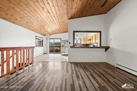 Living - 8023 E 36th Ave, Anchorage, AK 99504 photo 3 of 5