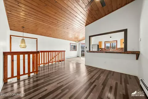 Living - 8023 E 36th Ave, Anchorage, AK 99504 photo 2 of 5