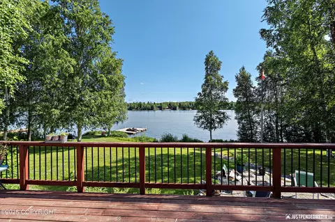 1069 N Beaver Lake Rd, Wasilla, AK 99654