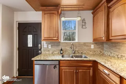 Entry Way - 971 E Fairview Loop, Wasilla, AK 99654 photo 2 of 4