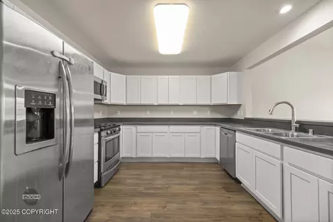 Kitchen - 11933 Town Park Cir, Eagle River, AK 99577 photo 2 of 5