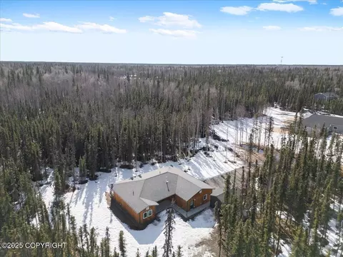 3635 Preston Dr, North Pole, AK 99705
