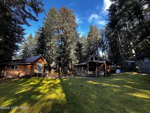1393 N Boone Ln, Seldovia, AK 99663