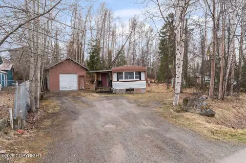 16540 Eleonora St, Eagle River, AK 99577 photo 4