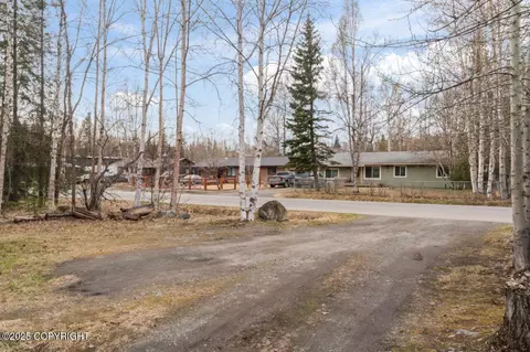 16540 Eleonora St, Eagle River, AK 99577 photo 5