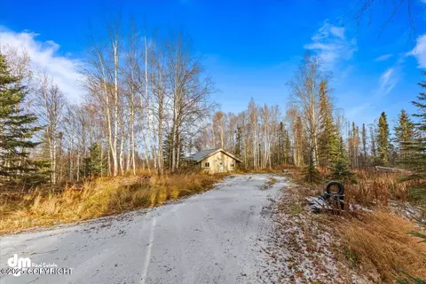 Exterior - 17709 Willow Fishhook Rd, Willow, AK 99688 photo 7 of 12