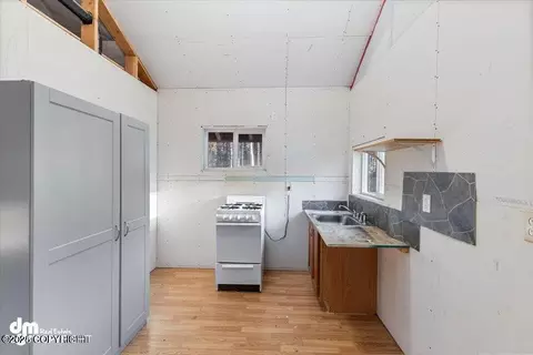 Kitchen - 17709 Willow Fishhook Rd, Willow, AK 99688 photo 2 of 2