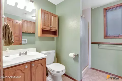 Bath - 19717 Delphin Cir, Eagle River, AK 99577 photo 5 of 5