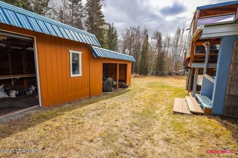 Exterior - 16500 E Smith Rd, Palmer, AK 99645 photo 5 of 25
