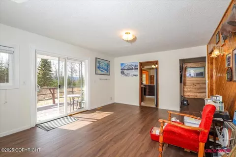 Living - 16500 E Smith Rd, Palmer, AK 99645 photo 2 of 5