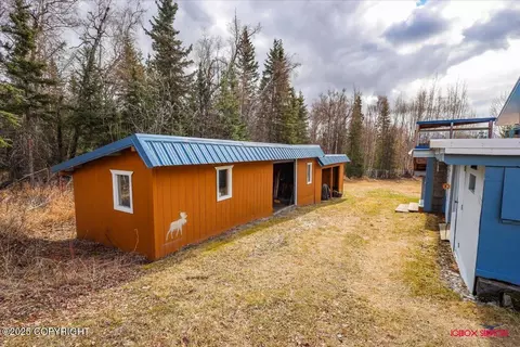 Exterior - 16500 E Smith Rd, Palmer, AK 99645 photo 4 of 25