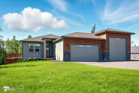 2610 W Angela Dr, Wasilla, AK 99623
