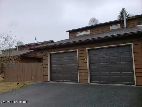 3303 Wiley Post Loop, Anchorage, AK 99517