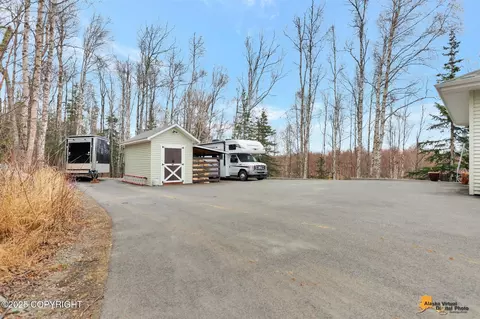 Exterior - 9575 E Breen St, Palmer, AK 99645 photo 6 of 10