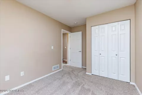 Bedroom - 5656 Sapphire Loop, Anchorage, AK 99504 photo 3 of 5