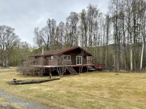 20109 Upper Bowery Ln, Chugiak, AK 99567 photo 4