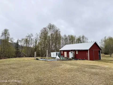 20109 Upper Bowery Ln, Chugiak, AK 99567 photo 9