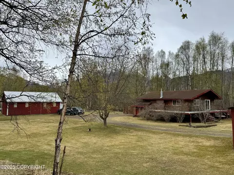 20109 Upper Bowery Ln, Chugiak, AK 99567