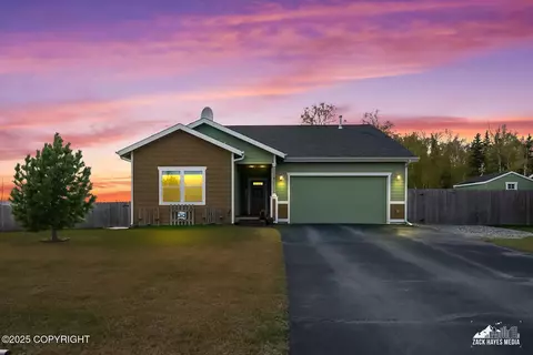 1020 S Roskelley Cir, Palmer, AK 99645