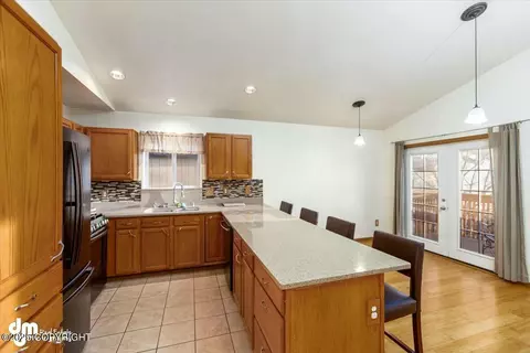 4030 Sycamore Loop, Anchorage, AK 99504 photo 12