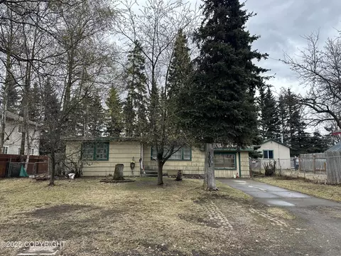 3901 Greenland Dr, Anchorage, AK 99517