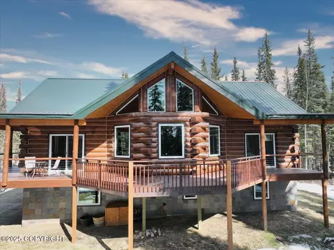 4125 Polar Fox Loop, North Pole, AK 99705