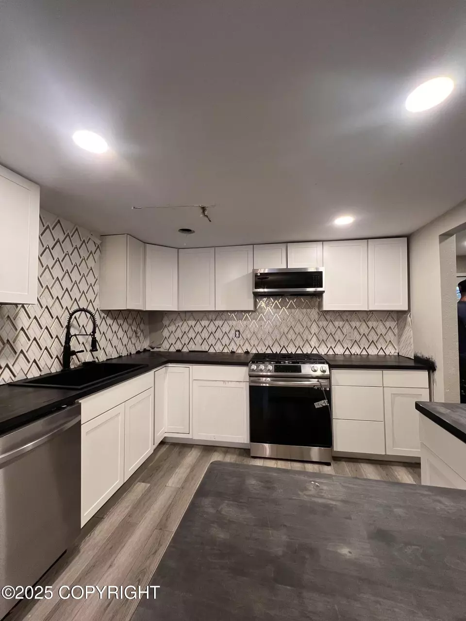 Kitchen - 8621 Moss Court Ct # 21, Anchorage, AK 99504 photo 4 of 6