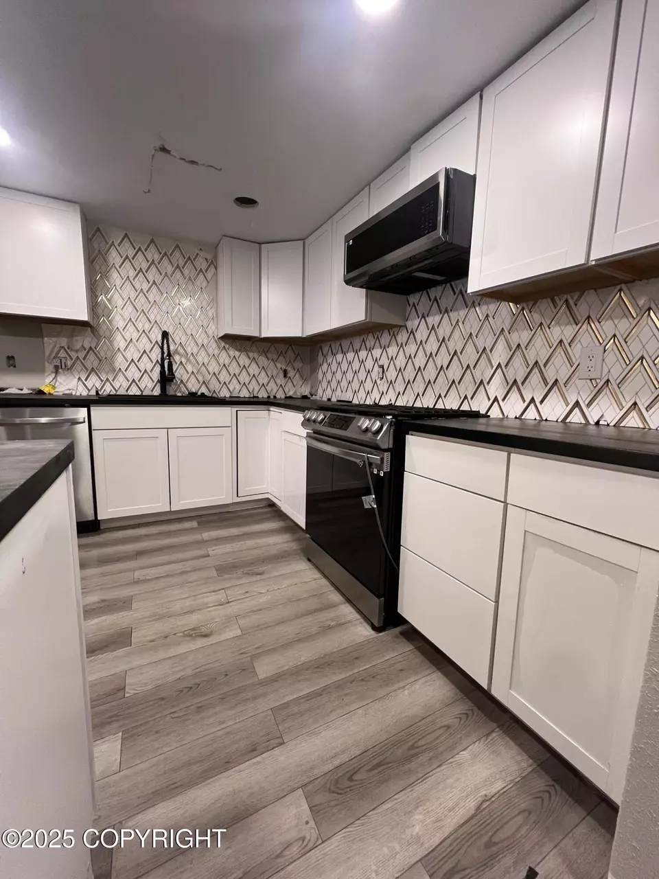 Kitchen - 8621 Moss Court Ct # 21, Anchorage, AK 99504 photo 2 of 6