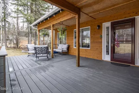 Exterior - 17516 Baronoff Ave, Eagle River, AK 99577 photo 2 of 9