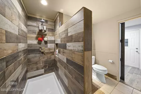 Bath - 17516 Baronoff Ave, Eagle River, AK 99577 photo 4 of 4