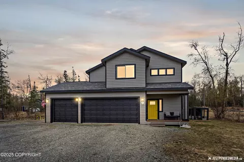 4481 E Mary Martin Dr, Wasilla, AK 99654