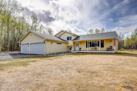 1892 E Sage Rd, Wasilla, AK 99654