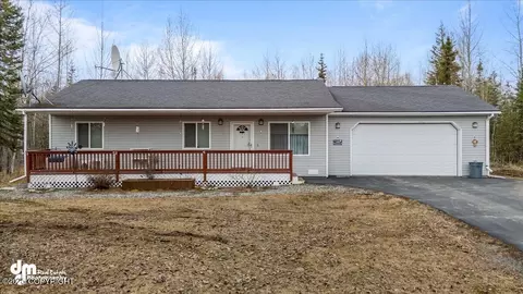 3064 S Jib Cir, Big Lake, AK 99652