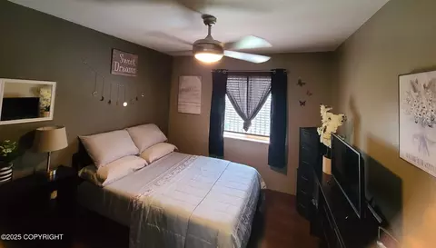 Bedroom - 800 E 11th Ave, Anchorage, AK 99501 photo 6 of 9