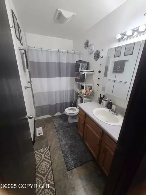 Bath - 800 E 11th Ave, Anchorage, AK 99501 photo 3 of 3