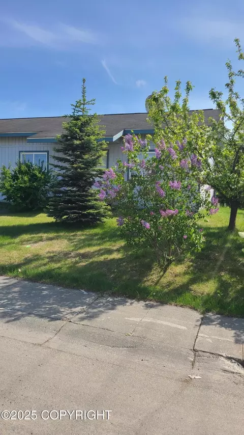 Exterior - 800 E 11th Ave, Anchorage, AK 99501 photo 1 of 1