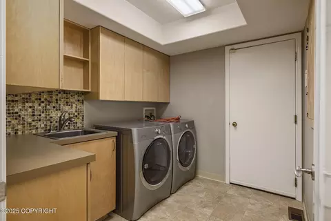 10111 Pointe Resolution Dr, Anchorage, AK 99515 photo 22