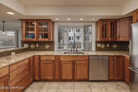 10111 Pointe Resolution Dr, Anchorage, AK 99515 photo 13