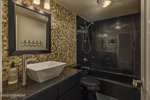 10111 Pointe Resolution Dr, Anchorage, AK 99515 photo 21