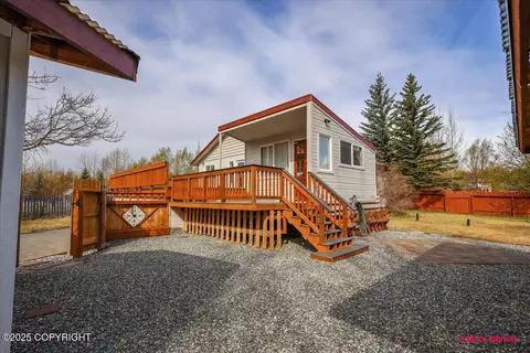425 S Jerome Dr, Wasilla, AK 99654