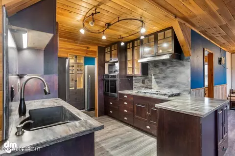 28619 W Landing Cir, Willow, AK 99688 photo 9