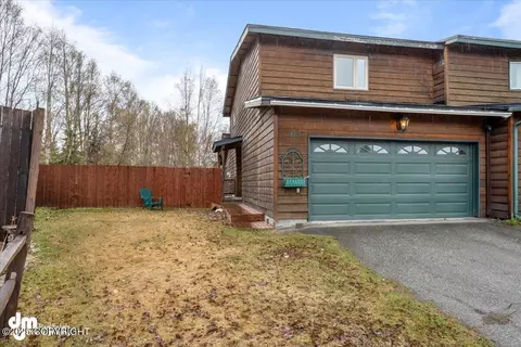 8017 Fairwood Cir, Anchorage, AK 99518