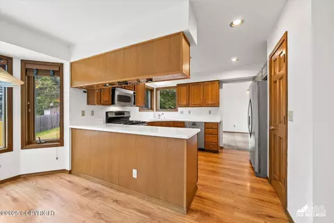 Kitchen - 3821 Winchester Loop, Anchorage, AK 99507 photo 8 of 8