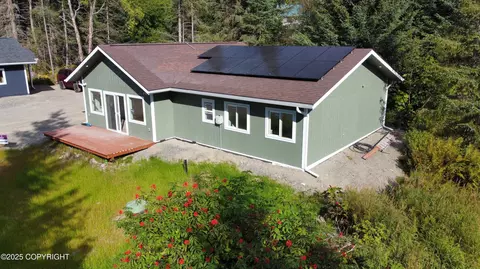 1590 Cantrell Creek Rd, Homer, AK 99603