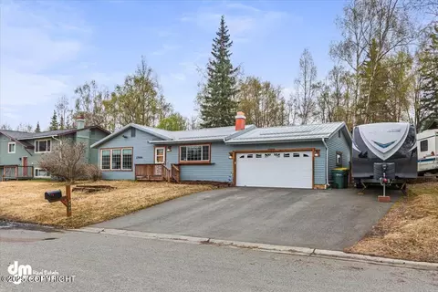 2900 Concord Ln, Anchorage, AK 99502